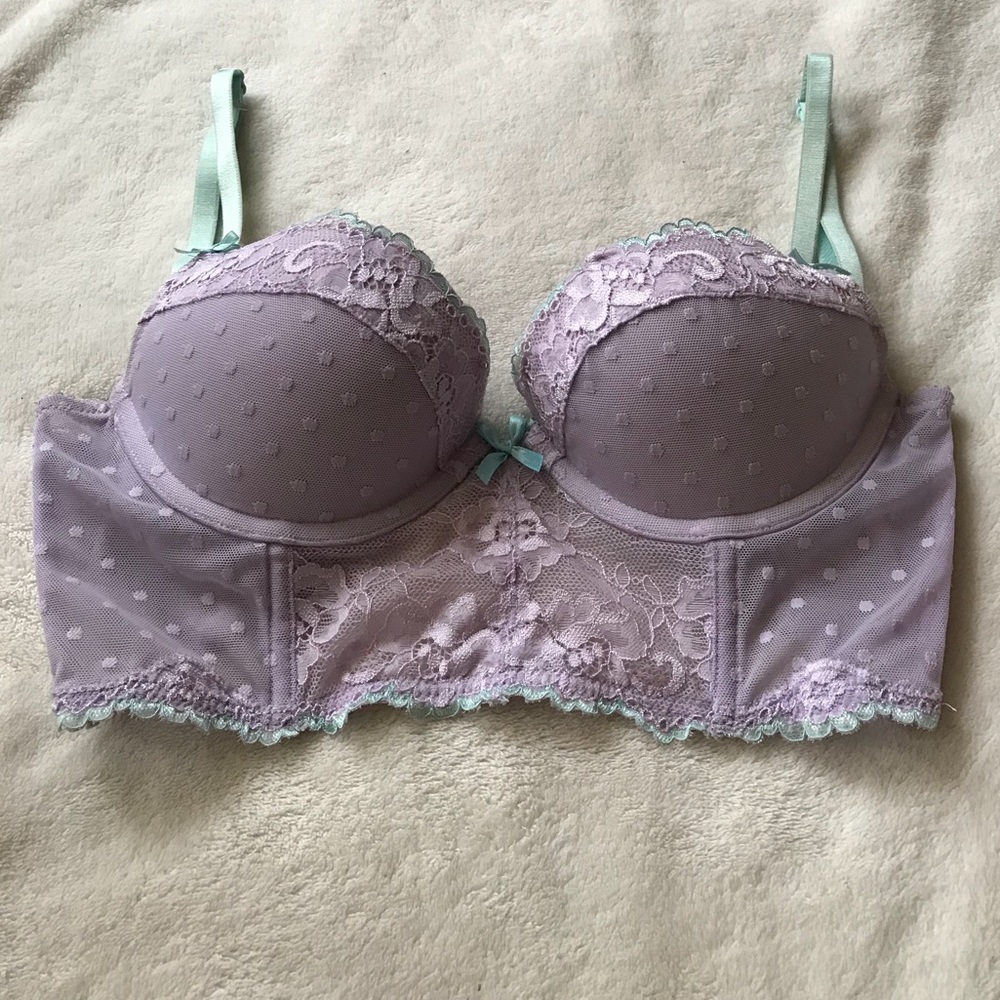💞Victoria’s Secret baby girl bustier in lilac 32C